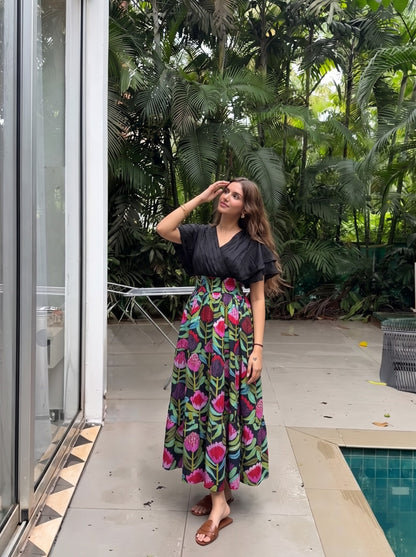 Black V-Neck Floral midi Dress
