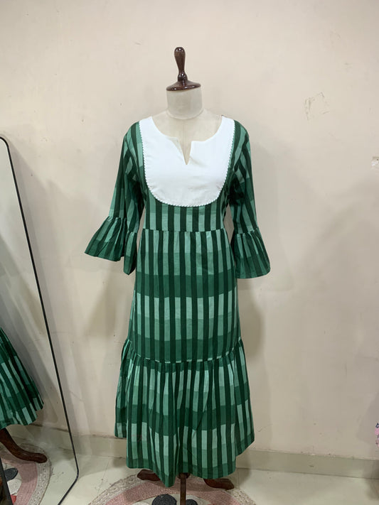 Elegant Green Plaid-Striped Tiered Maxi Dress