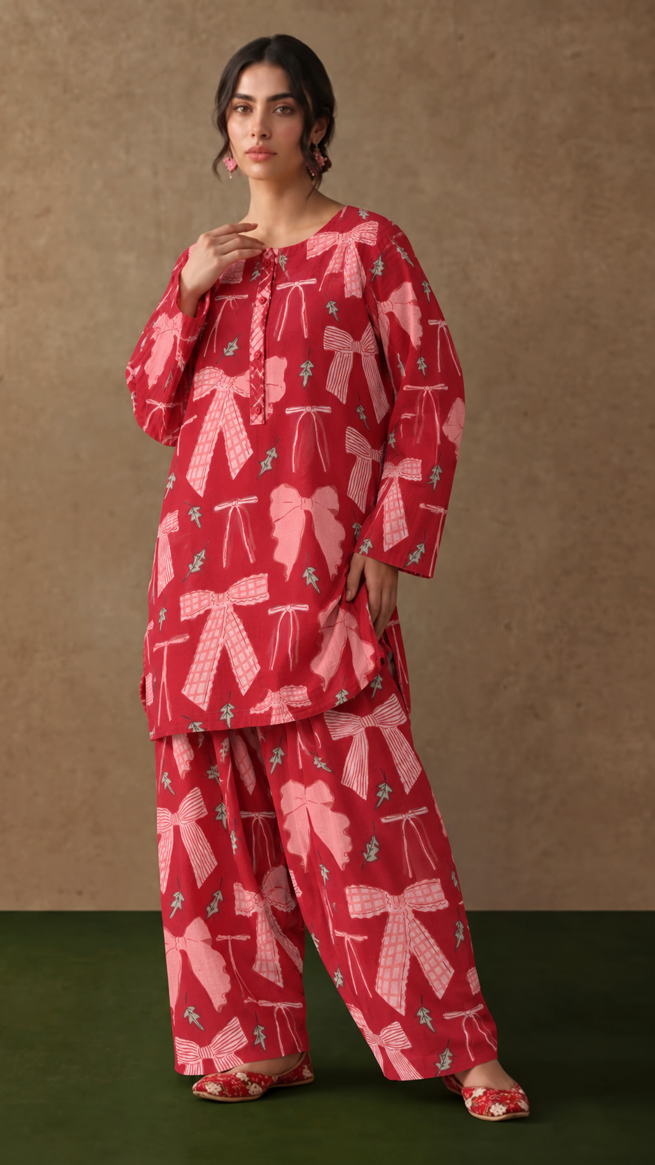 Red Abstract Printed Loose Kurta and Harem Pant Set