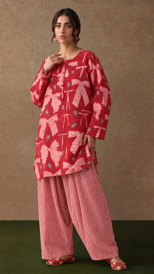 Red Abstract Printed and Pink Pinstriped Loose Kurta and Harem Pant Set