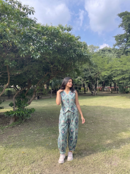 Green Flamingo Printed Balloon Pant Set